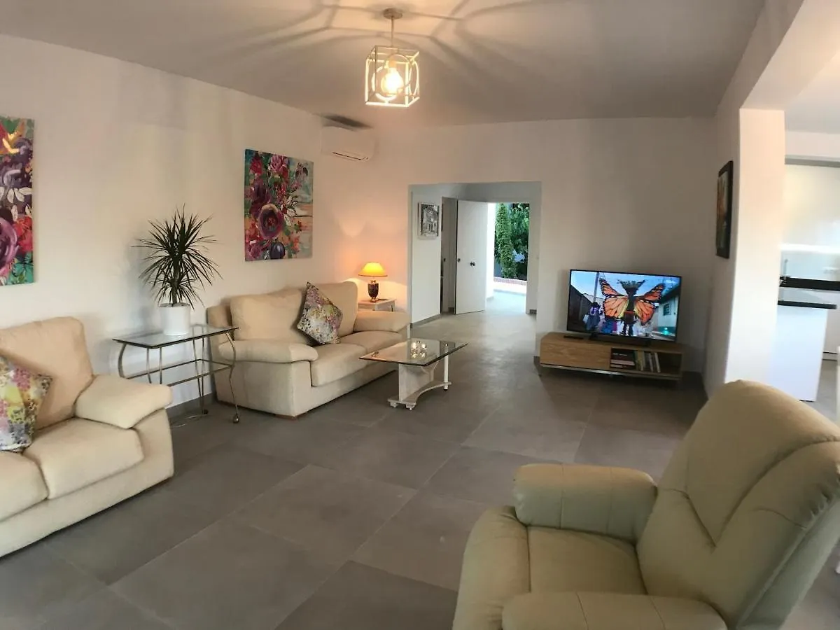 Villa Rafaela フリヒリアナ